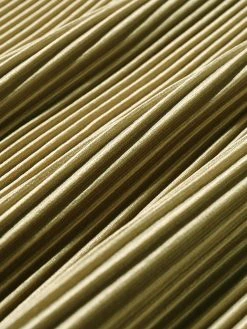 Mens Pleated Round Neck Long Sleeve T-Shirt 17 Mens Pleated Round Neck Long Sleeve T-Shirt -Incerun Shop f5ff32e6 2f83 4ab5 b365 db29739dec43